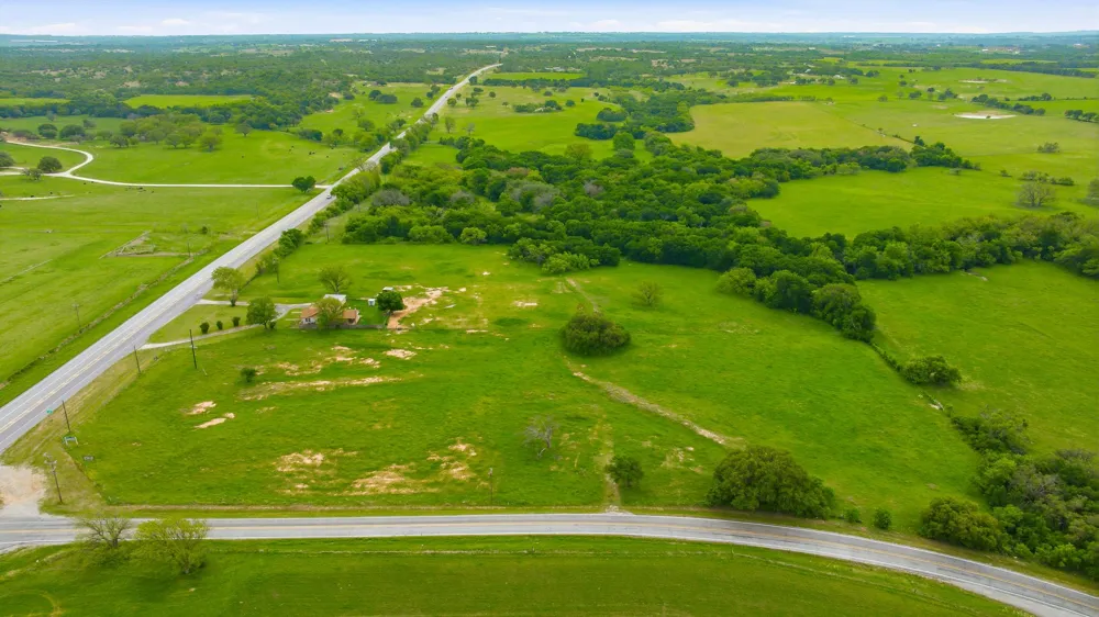 7450 E Highway 6 #2 De Leon, TX 76444