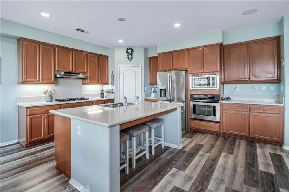 6100 W K-10 AVENUE Lancaster, CA 93536
