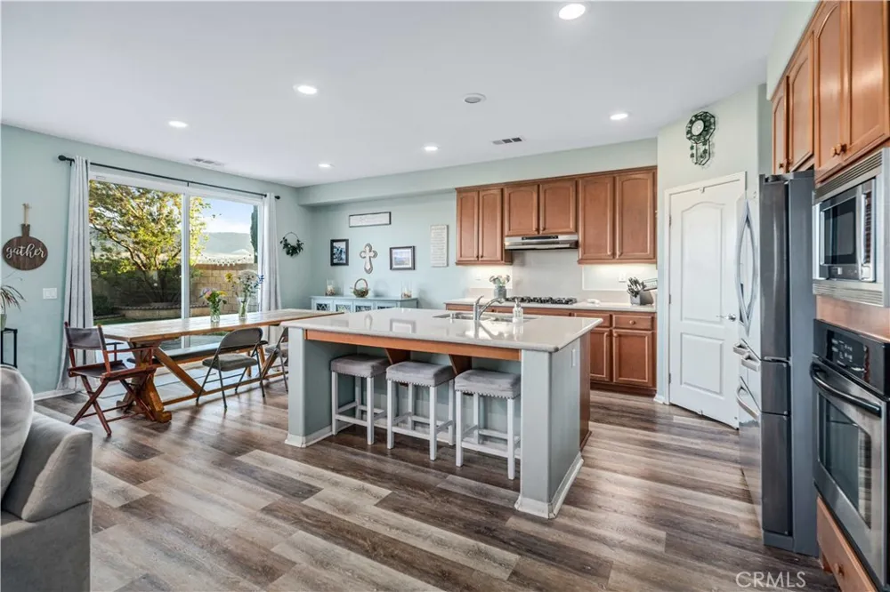 6100 W K-10 AVENUE Lancaster, CA 93536