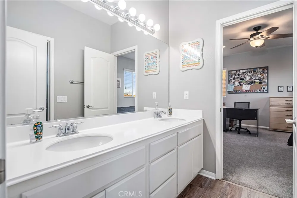 6100 W K-10 AVENUE Lancaster, CA 93536