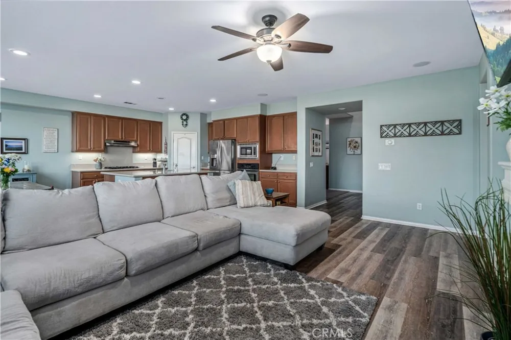 6100 W K-10 AVENUE Lancaster, CA 93536