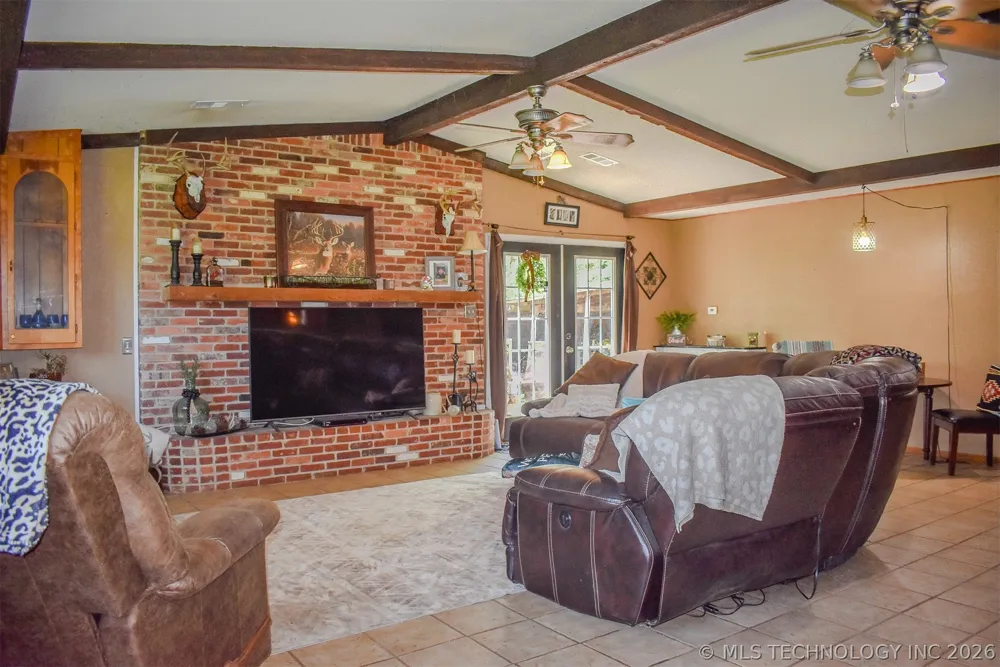 1114 4230 ROAD Hugo, OK 74743