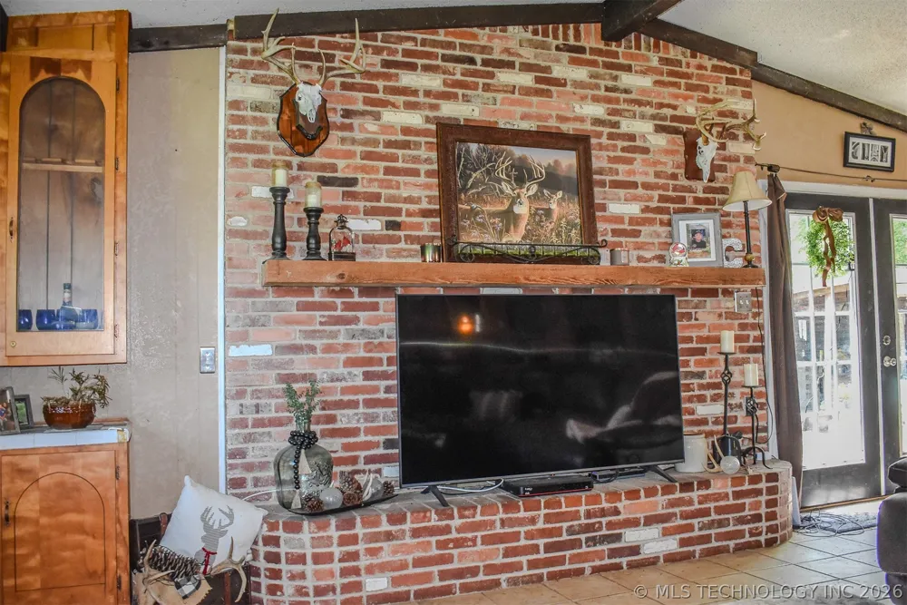 1114 4230 ROAD Hugo, OK 74743