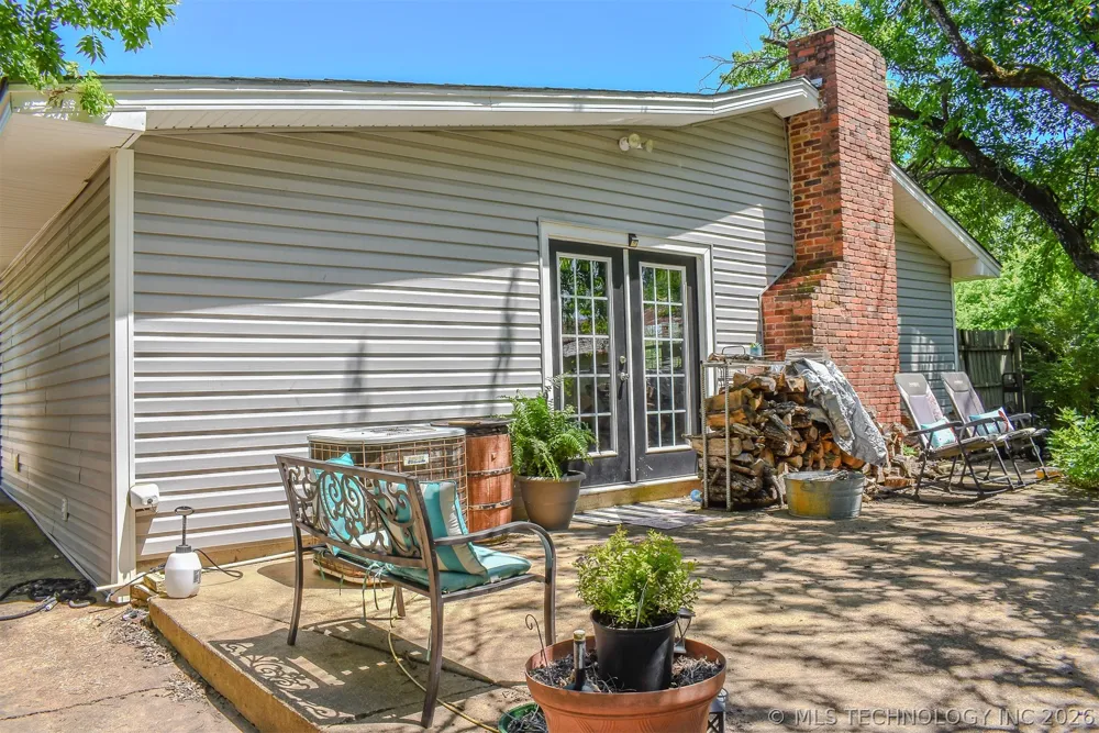 1114 4230 ROAD Hugo, OK 74743