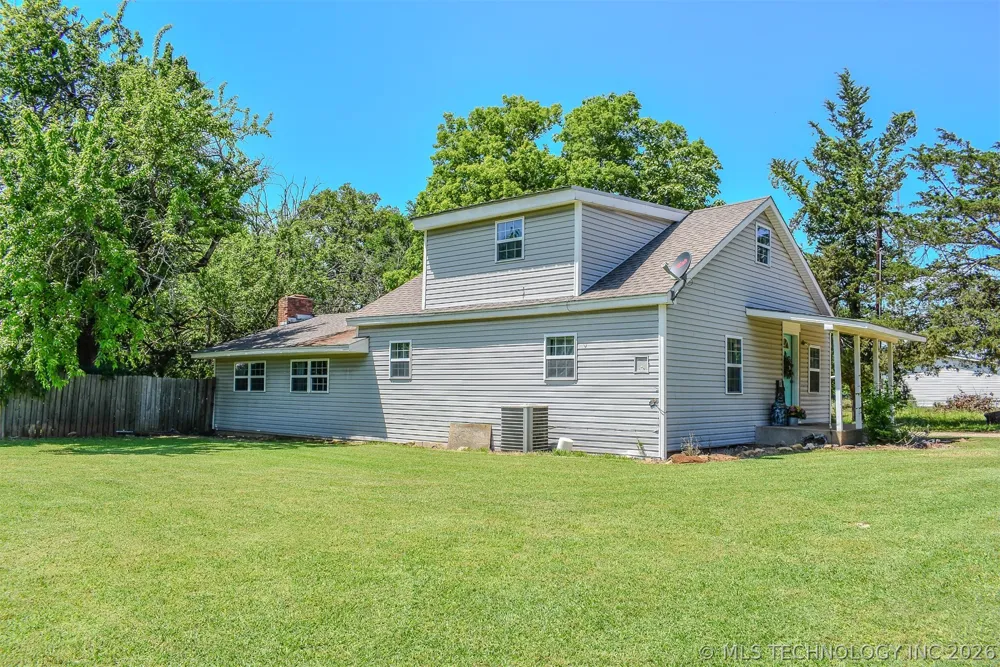 1114 4230 ROAD Hugo, OK 74743