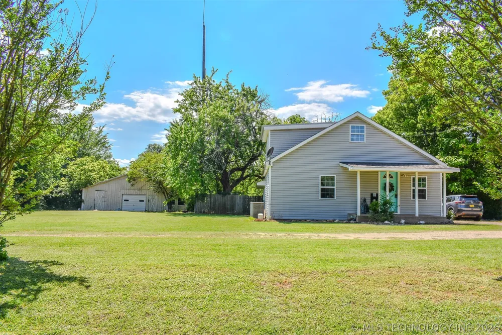 1114 4230 ROAD Hugo, OK 74743