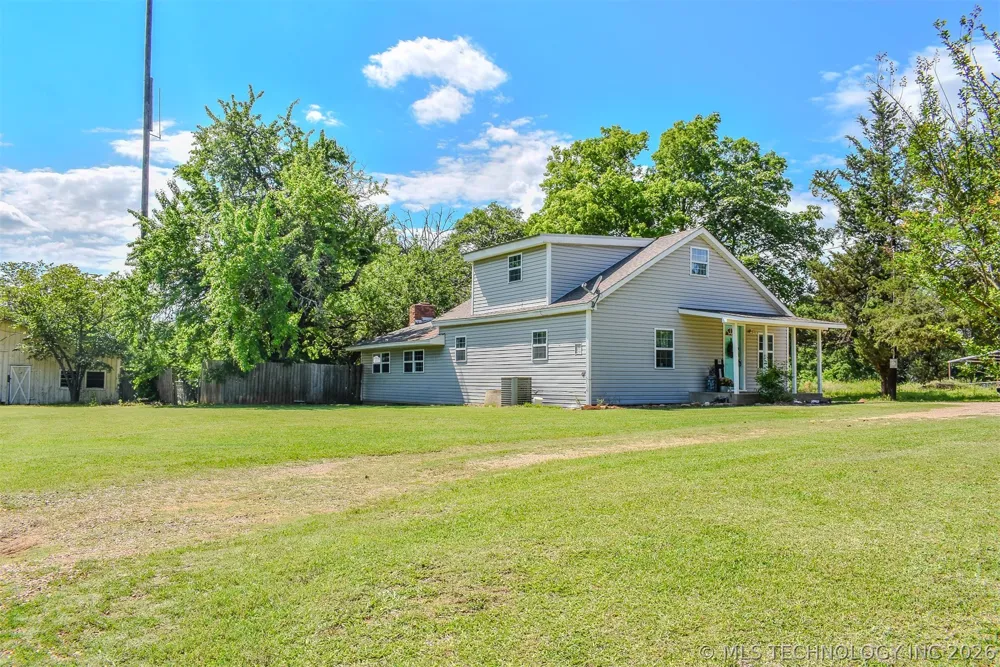 1114 4230 ROAD Hugo, OK 74743