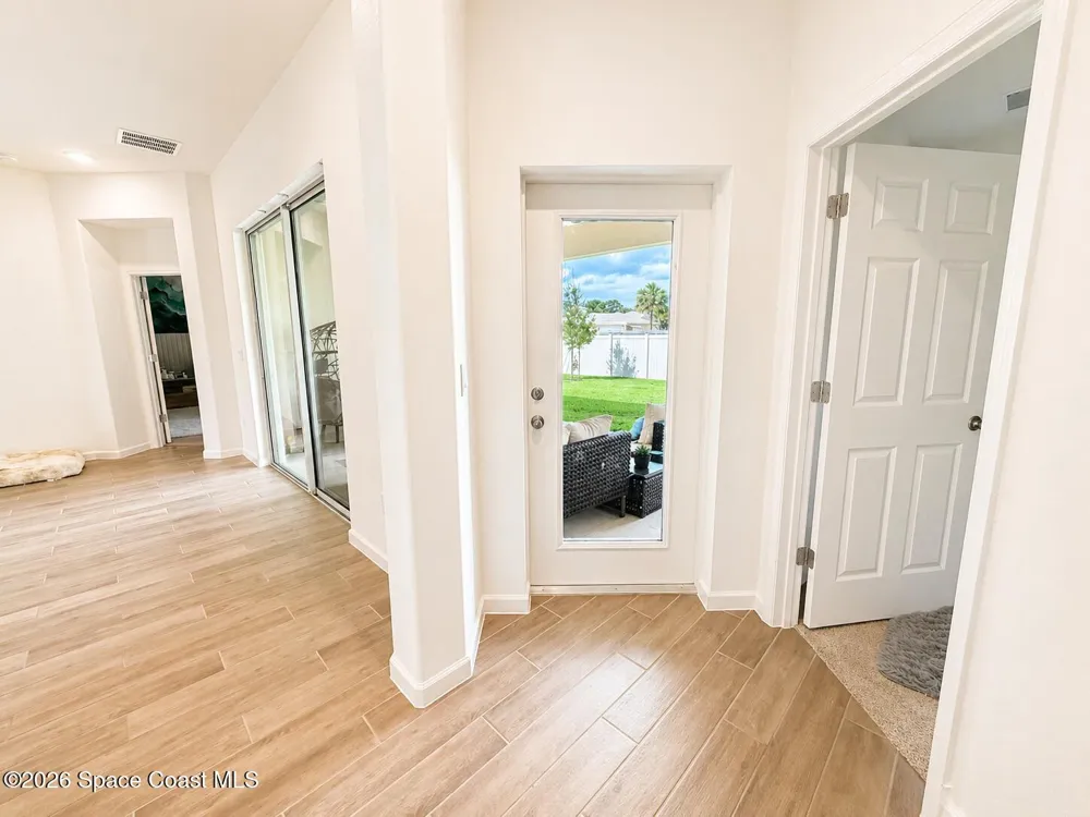 6860 Cameo Drive Grant-Valkaria, FL 32949