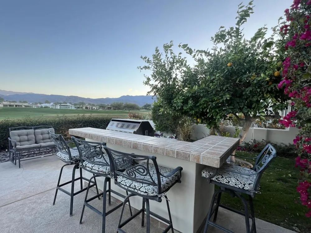 278 Loch Lomond Road Rancho Mirage, CA 92270