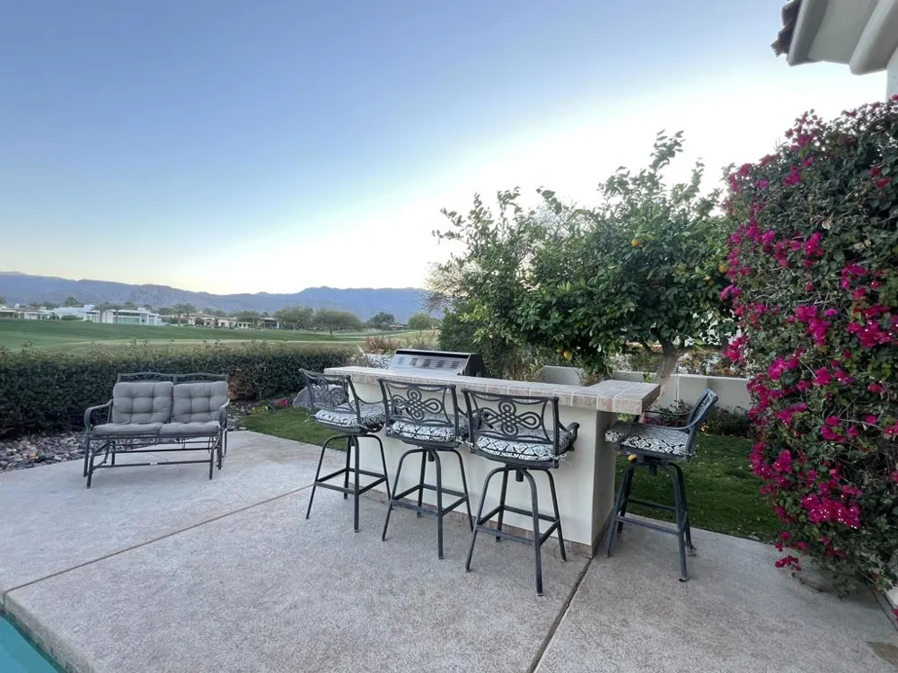 278 Loch Lomond Road Rancho Mirage, CA 92270