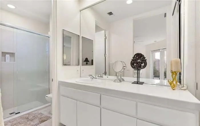 278 Loch Lomond Road Rancho Mirage, CA 92270