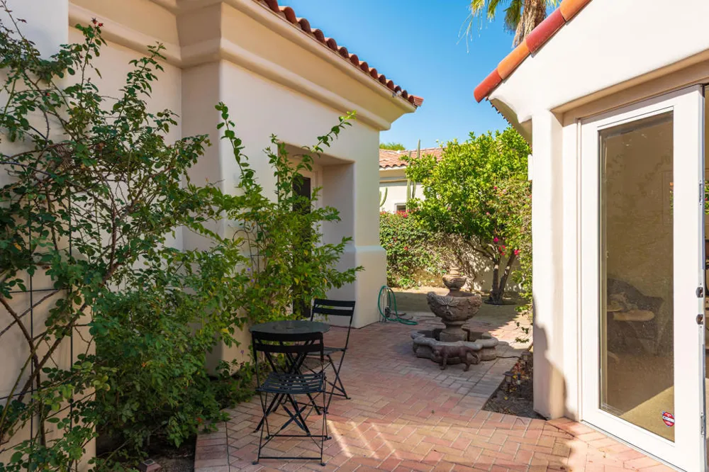 278 Loch Lomond Road Rancho Mirage, CA 92270