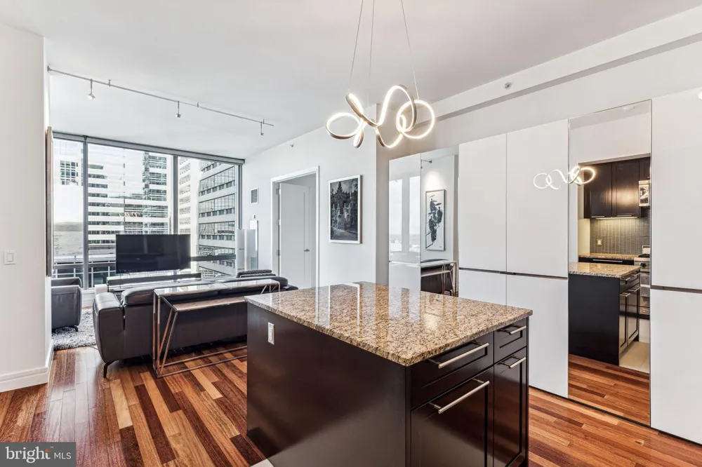 1414 S PENN SQUARE #34G Philadelphia, PA 19102
