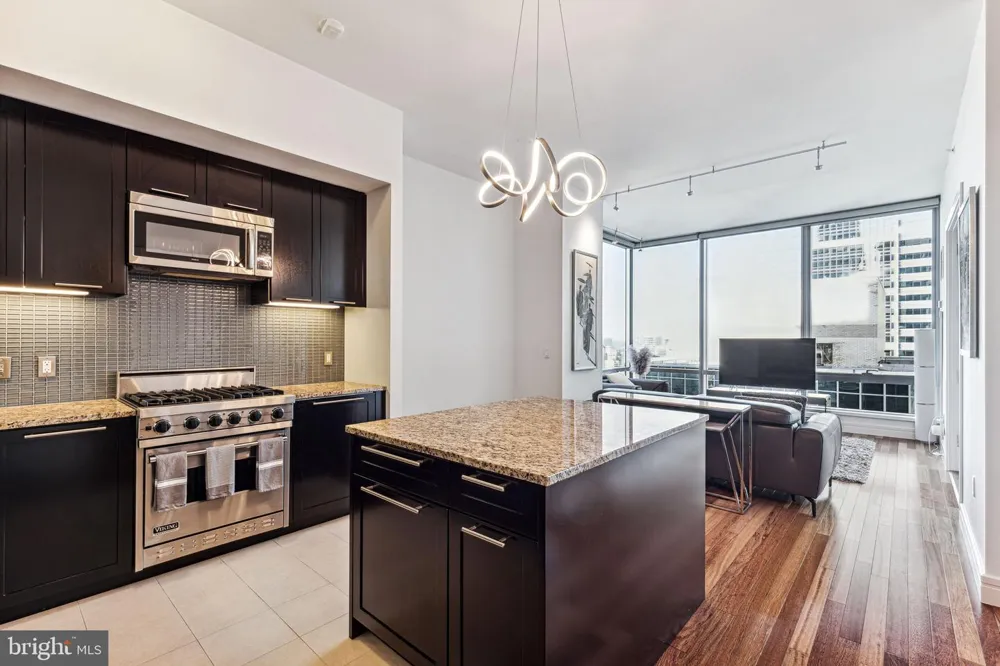 1414 S PENN SQUARE #34G Philadelphia, PA 19102