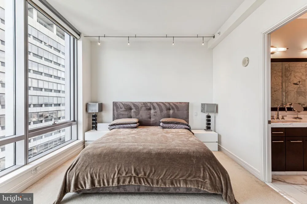 1414 S PENN SQUARE #34G Philadelphia, PA 19102