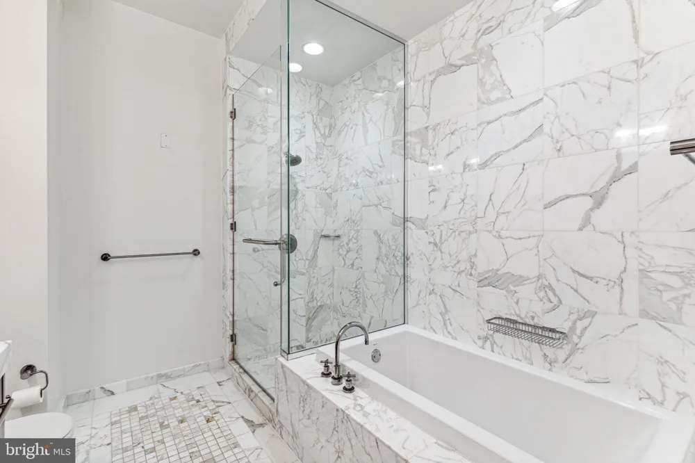 1414 S PENN SQUARE #34G Philadelphia, PA 19102