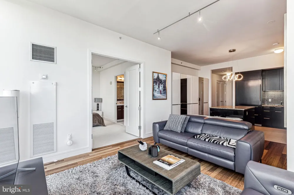 1414 S PENN SQUARE #34G Philadelphia, PA 19102