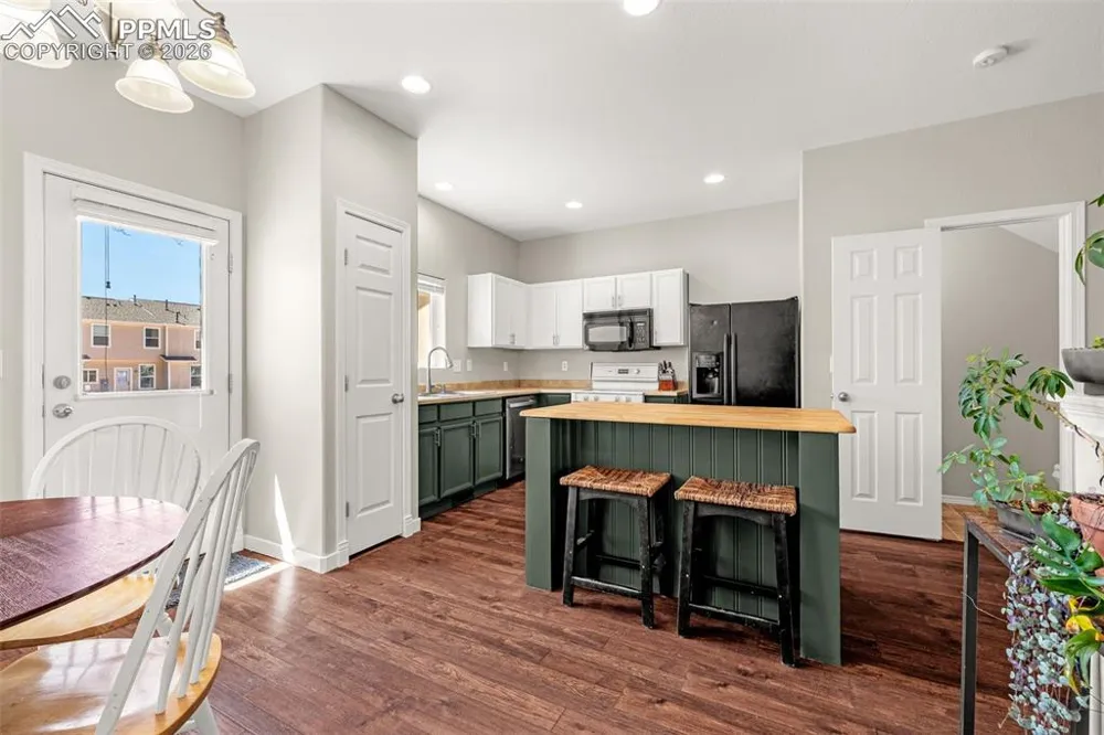 7383 Little Jimmy Grove Fountain, CO 80817
