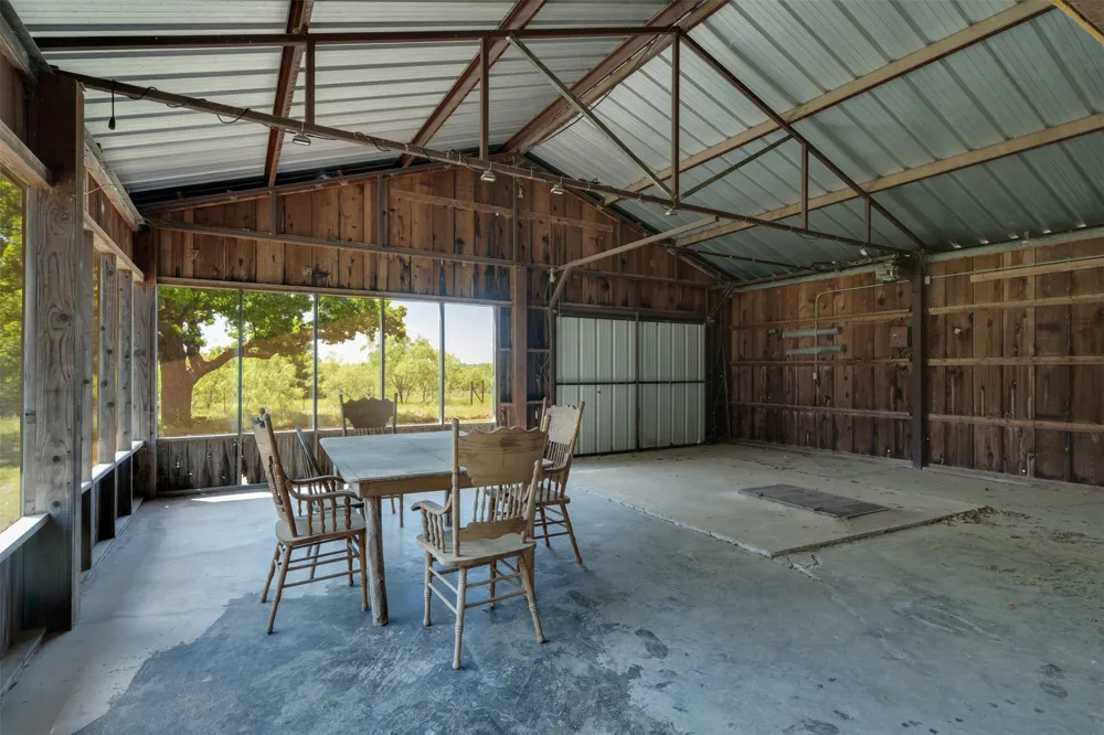 3377 Lodge Creek Road Henrietta, TX 76365