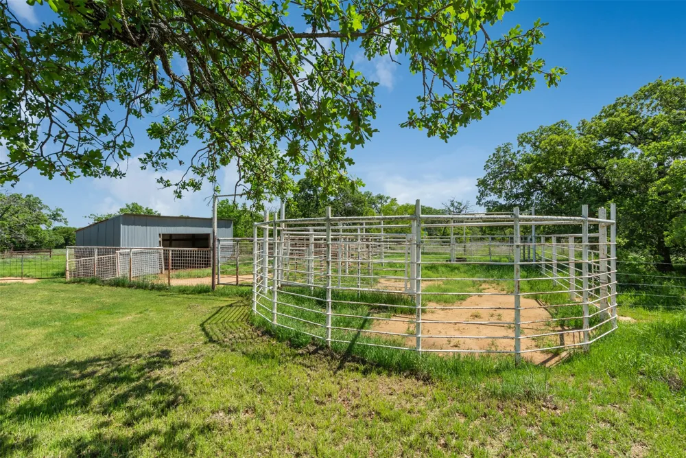 3377 Lodge Creek Road Henrietta, TX 76365