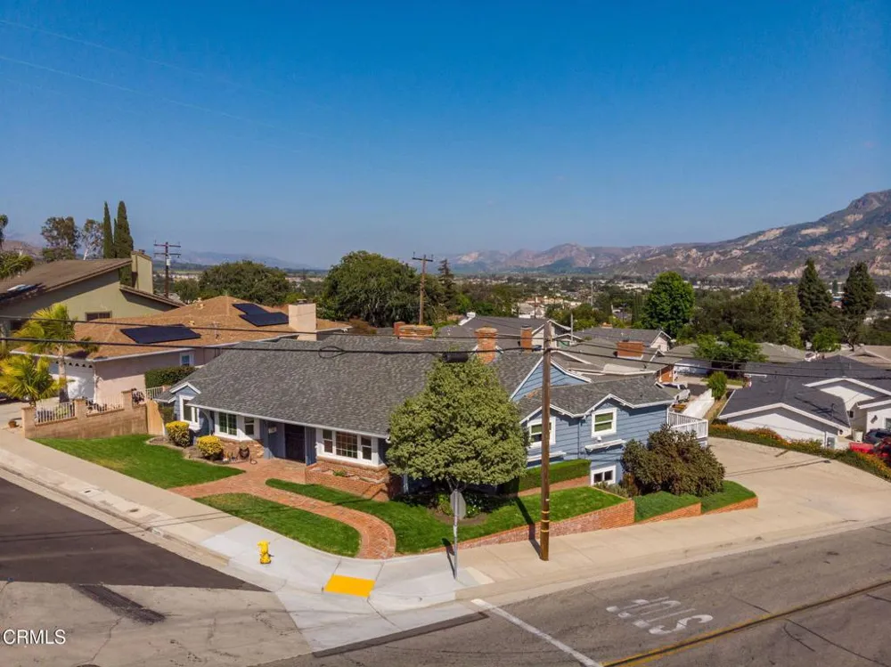 942 Loma Vista Place Santa Paula, CA 93060