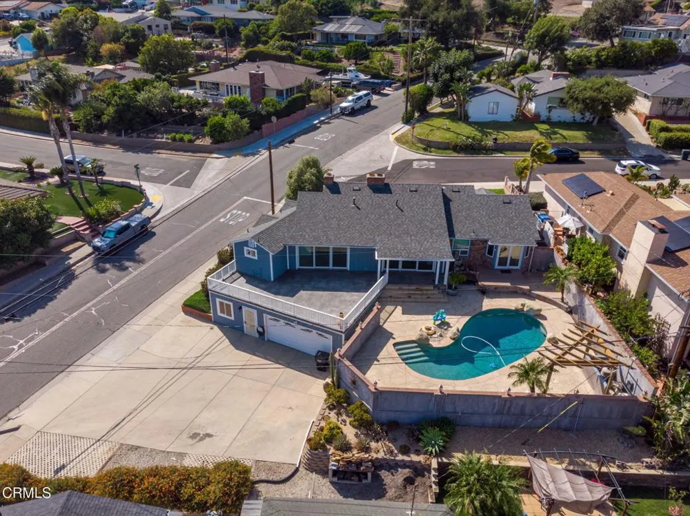 942 Loma Vista Place Santa Paula, CA 93060