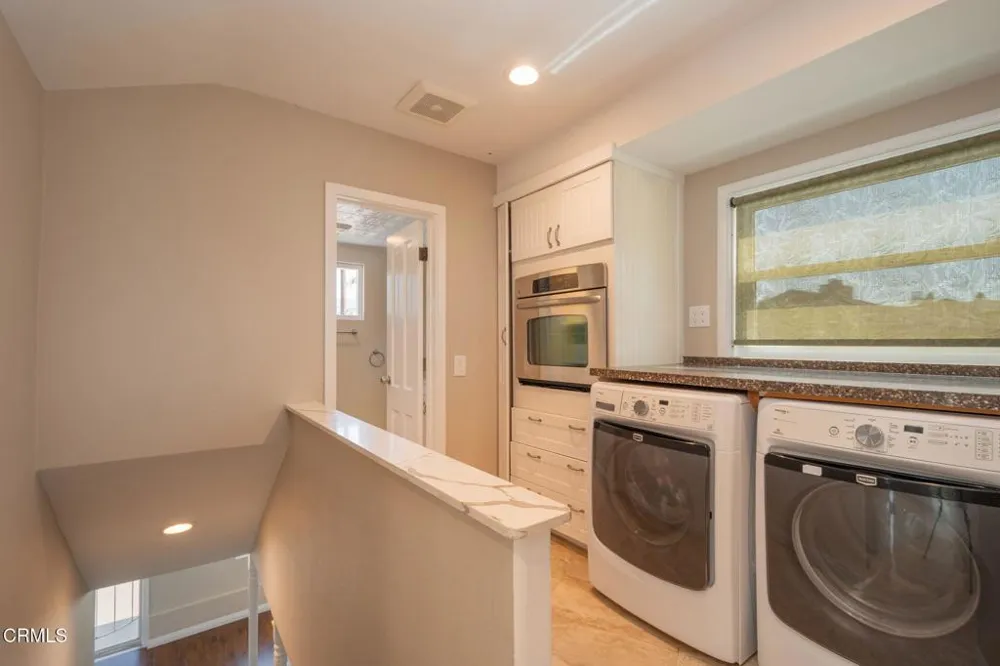 942 Loma Vista Place Santa Paula, CA 93060