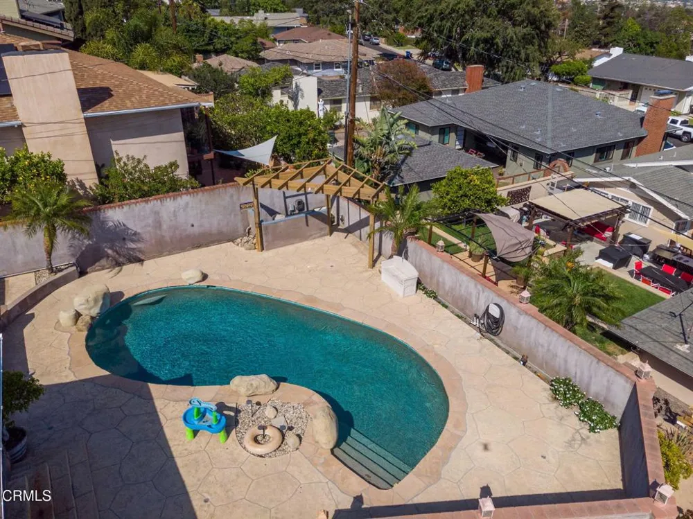 942 Loma Vista Place Santa Paula, CA 93060