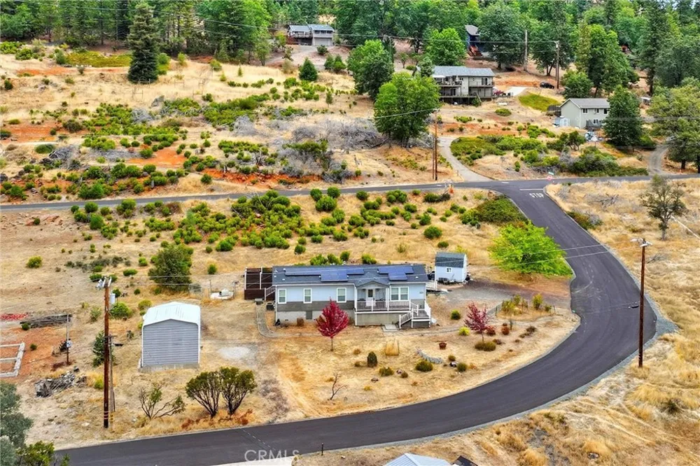 9538 Angelly Way Cobb, CA 95426