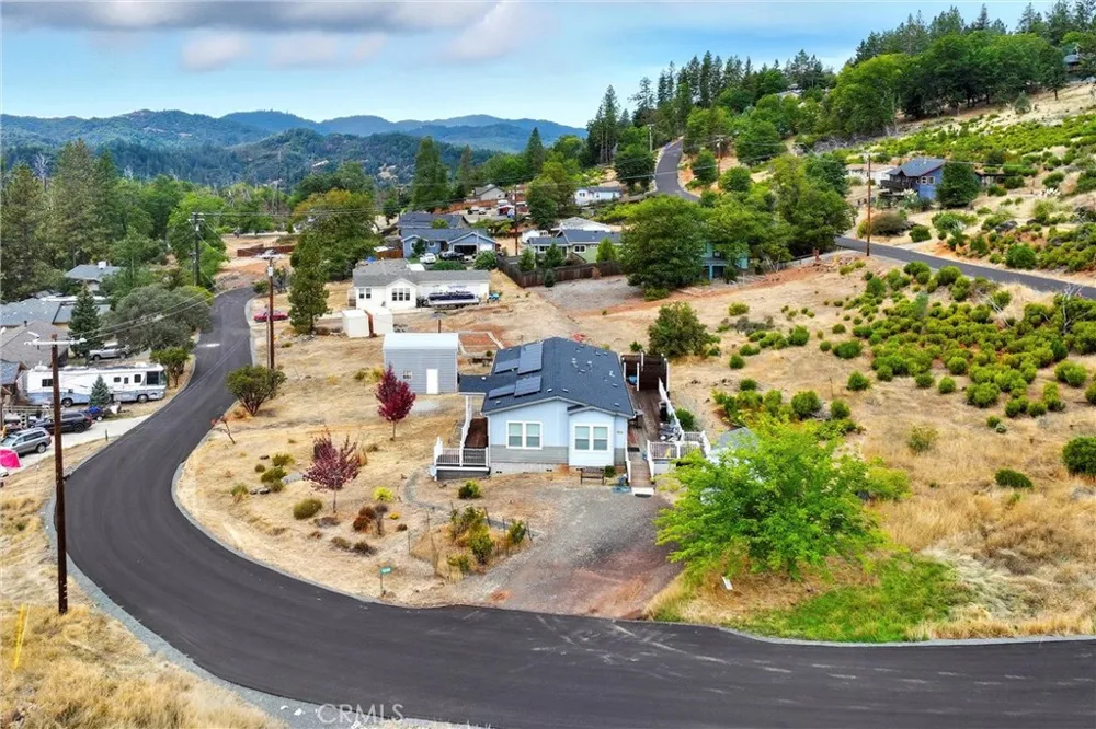9538 Angelly Way Cobb, CA 95426