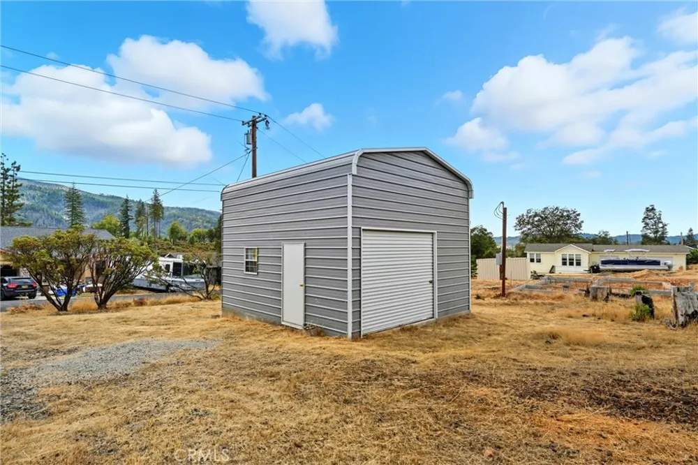 9538 Angelly Way Cobb, CA 95426