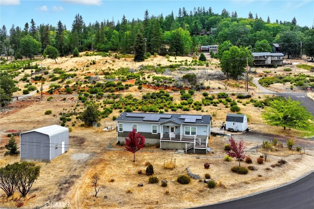 9538 Angelly Way Cobb, CA 95426