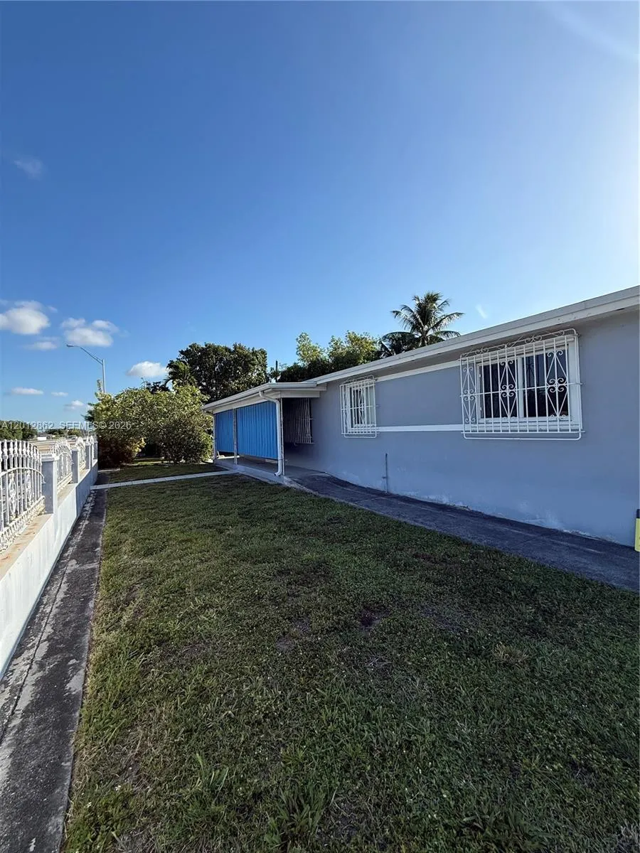 399 W 12th St Hialeah, FL 33010