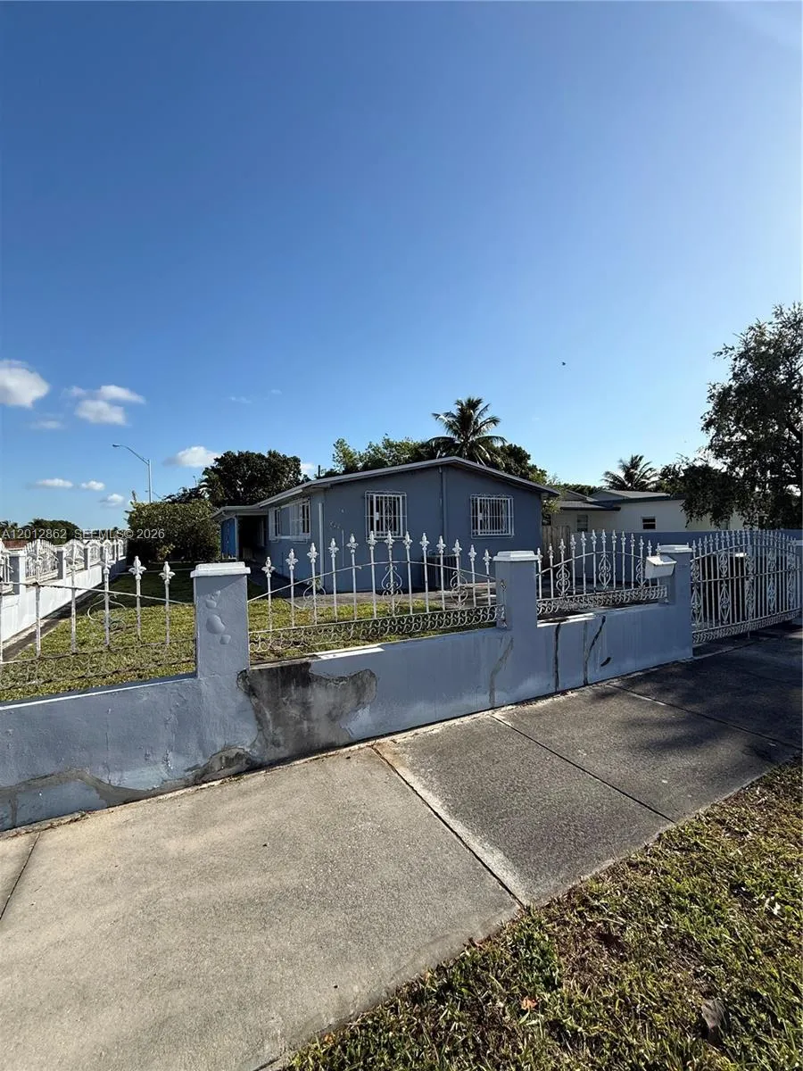 399 W 12th St Hialeah, FL 33010