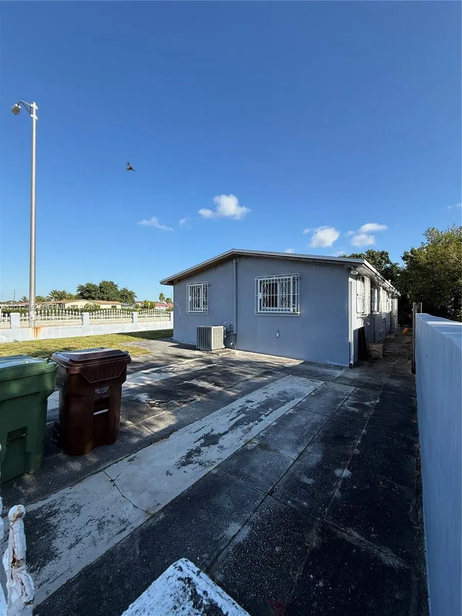 399 W 12th St Hialeah, FL 33010