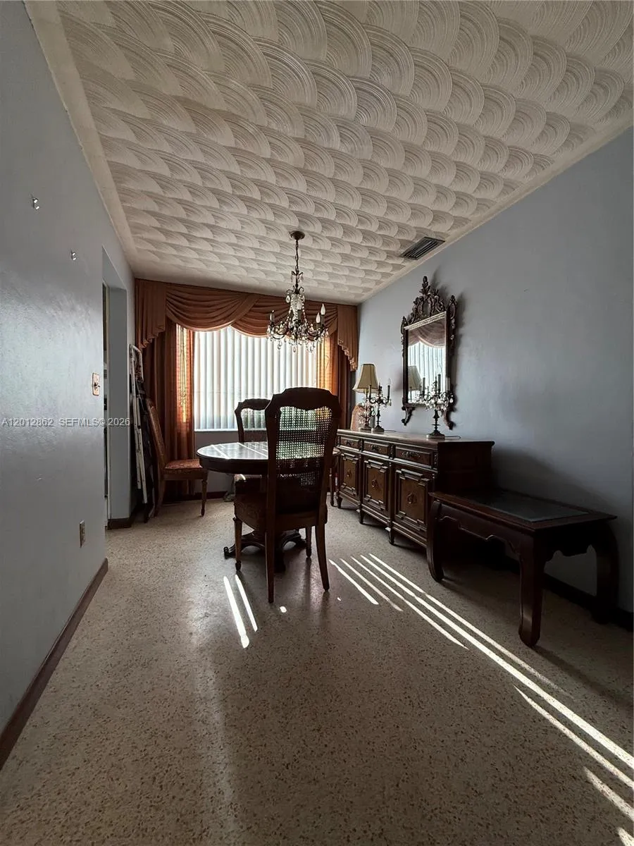 399 W 12th St Hialeah, FL 33010
