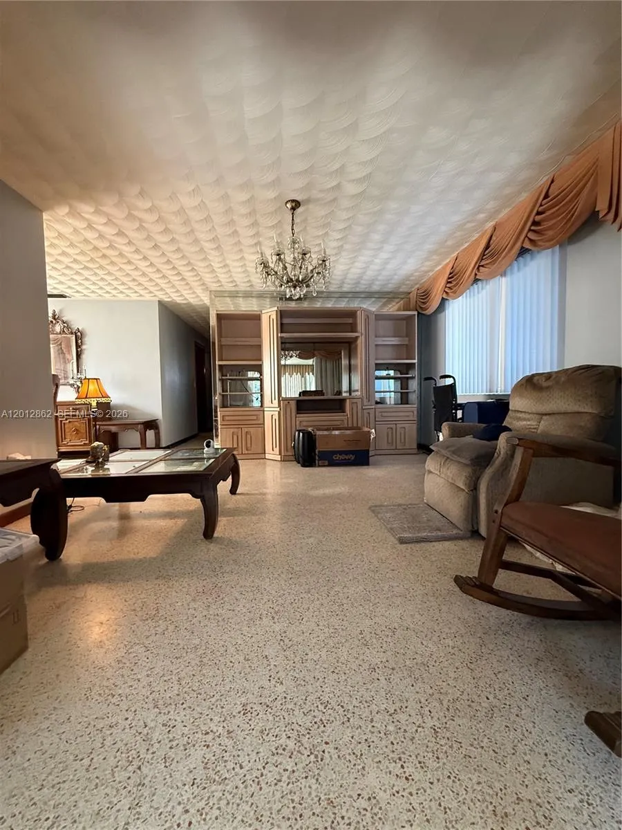 399 W 12th St Hialeah, FL 33010