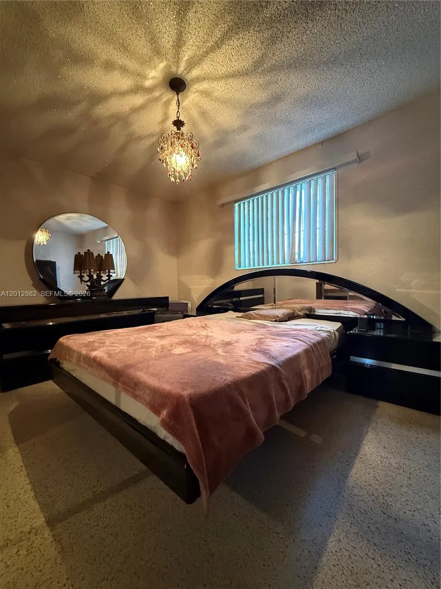 399 W 12th St Hialeah, FL 33010