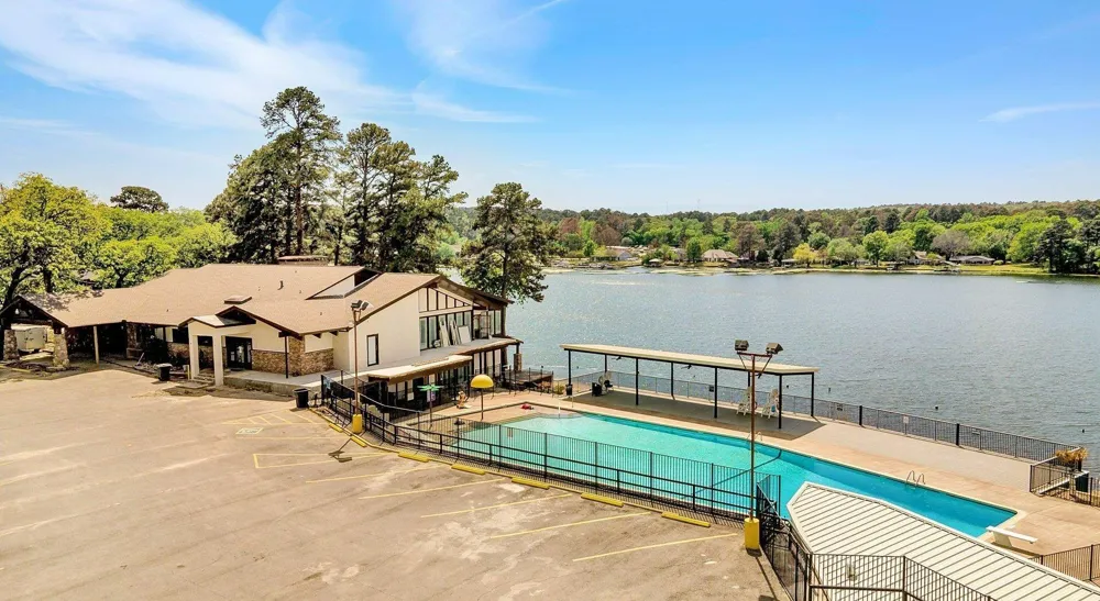 425 Hideaway Central Lane Hideaway, TX 75711