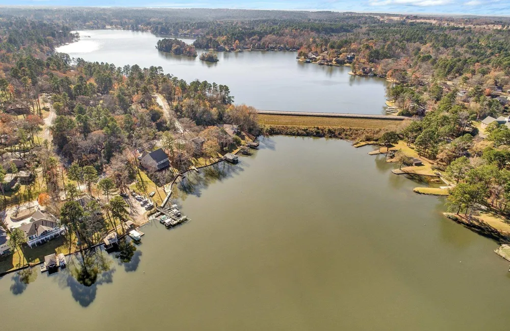 425 Hideaway Central Lane Hideaway, TX 75711