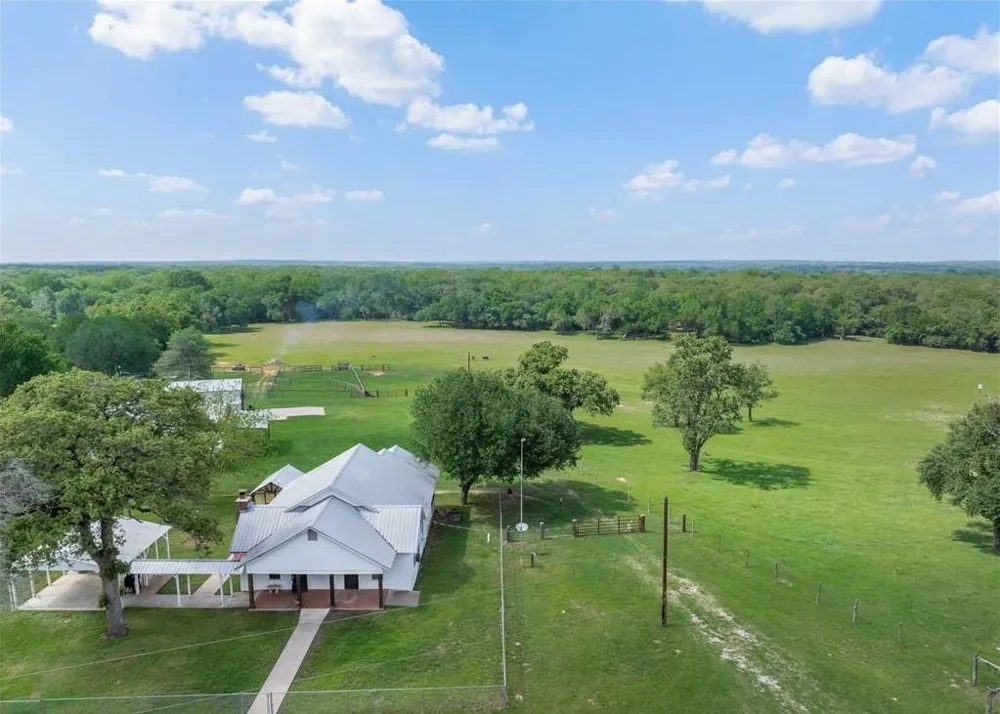 3004 County Road 310 Caldwell, TX 77836