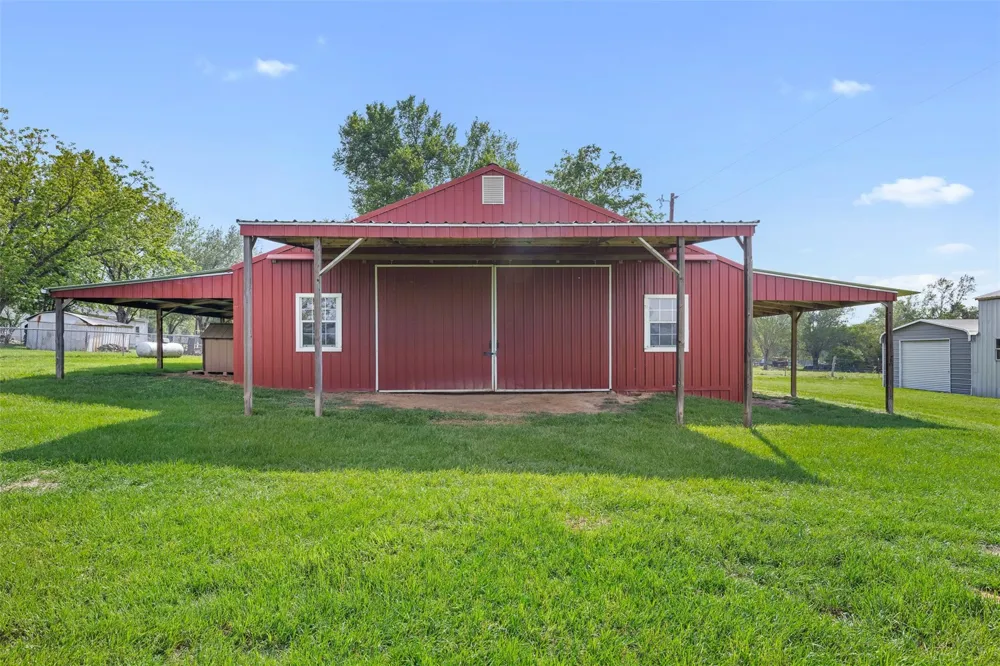 3004 County Road 310 Caldwell, TX 77836