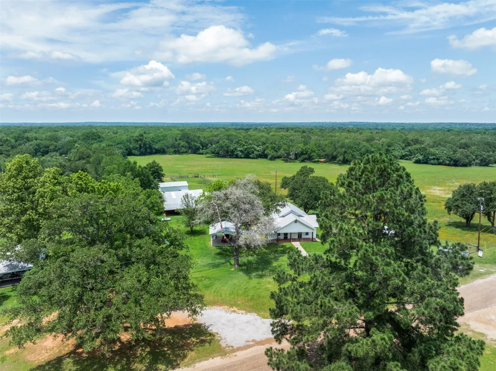 3004 County Road 310 Caldwell, TX 77836