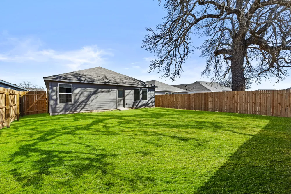 107 Ellendale Place Fredericksburg, TX 78624