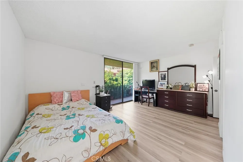 4141 Via Marisol #319 Los Angeles, CA 90042