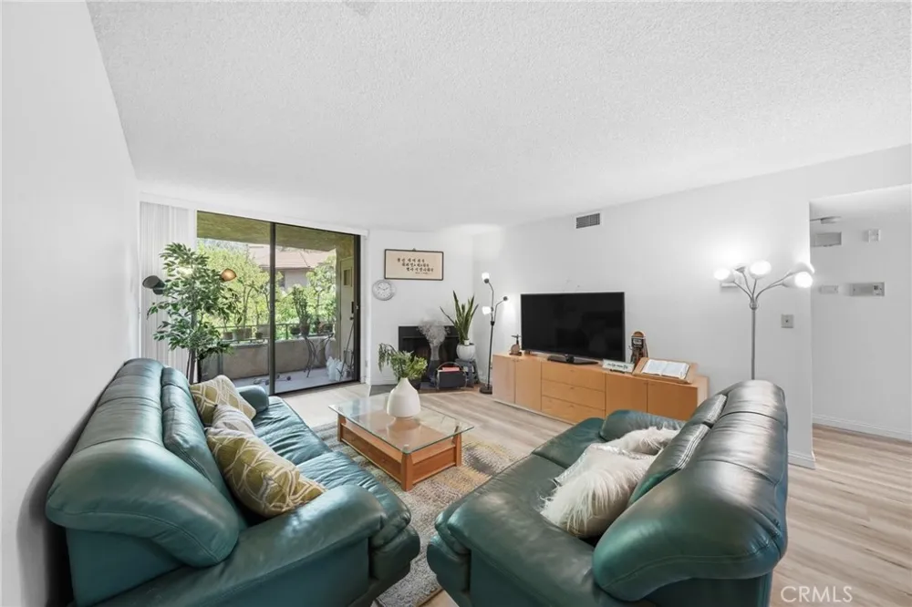 4141 Via Marisol #319 Los Angeles, CA 90042