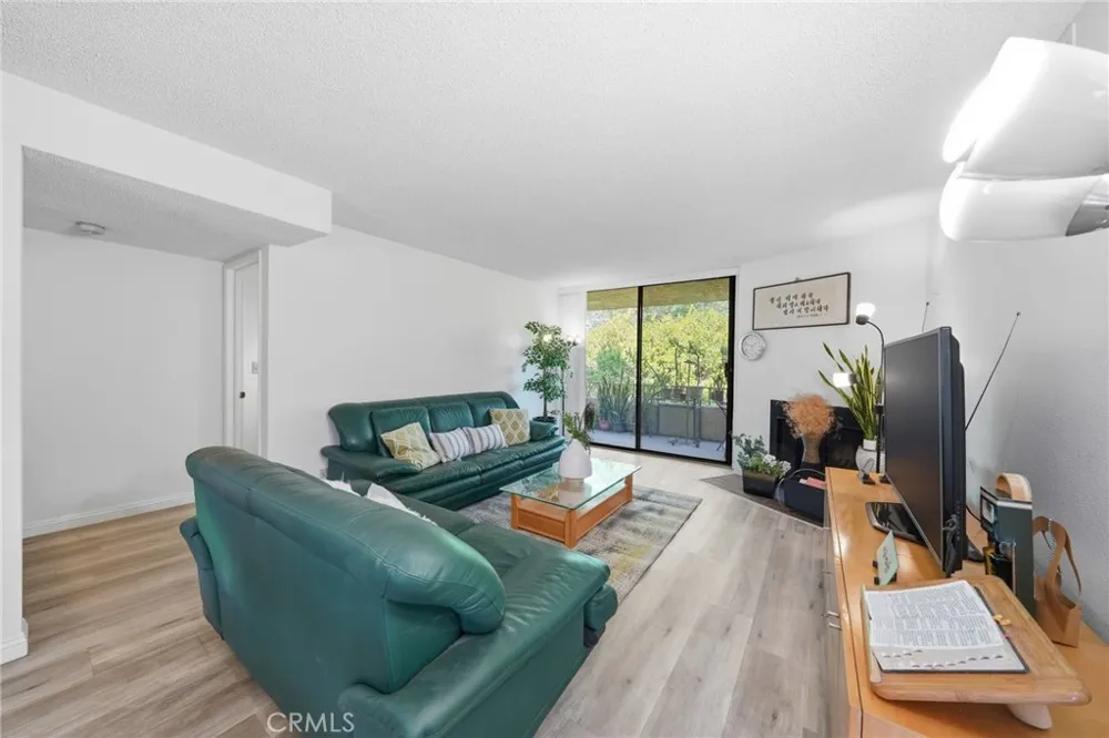 4141 Via Marisol #319 Los Angeles, CA 90042
