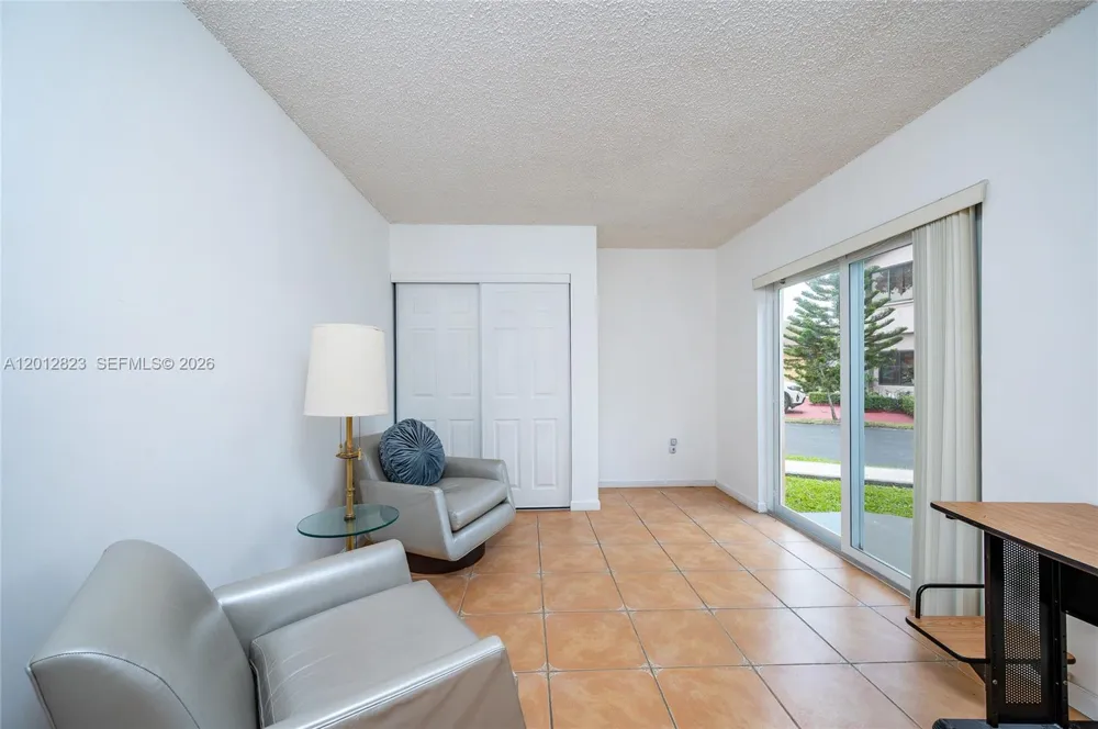 1007 NW 106th Ave Cir Miami, FL 33172