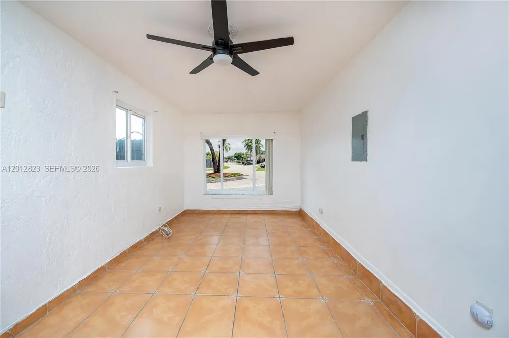 1007 NW 106th Ave Cir Miami, FL 33172