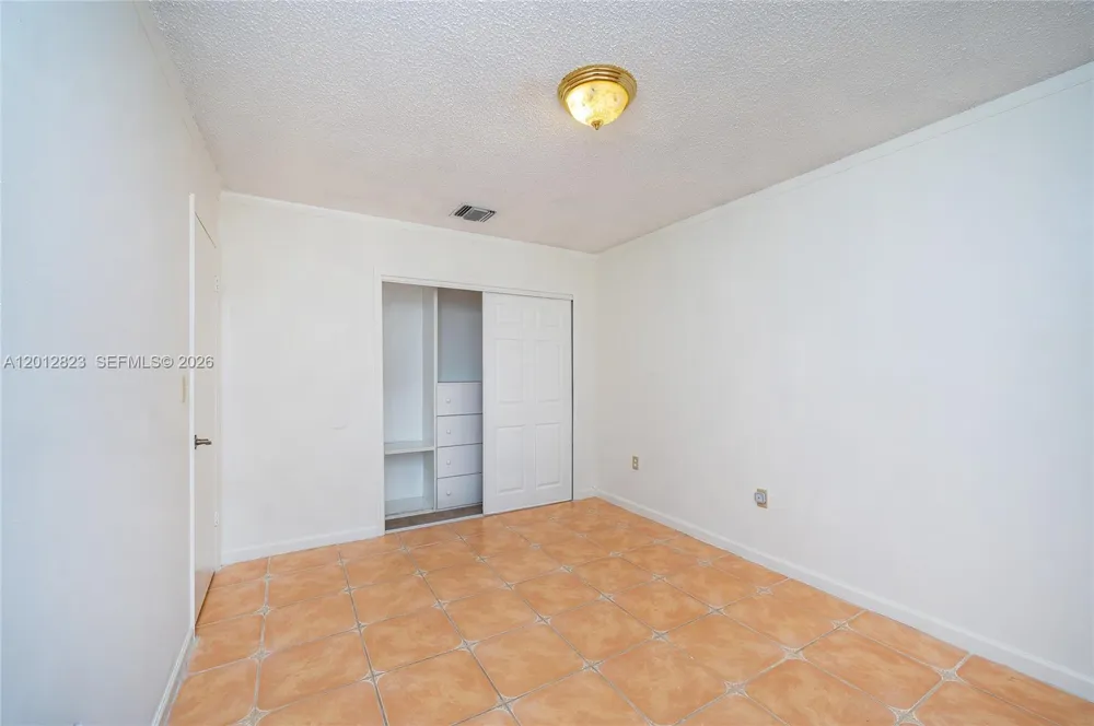 1007 NW 106th Ave Cir Miami, FL 33172